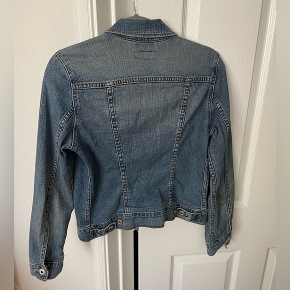 Levi Strauss & Co tailored fit jean jacket - Picture 3 of 3